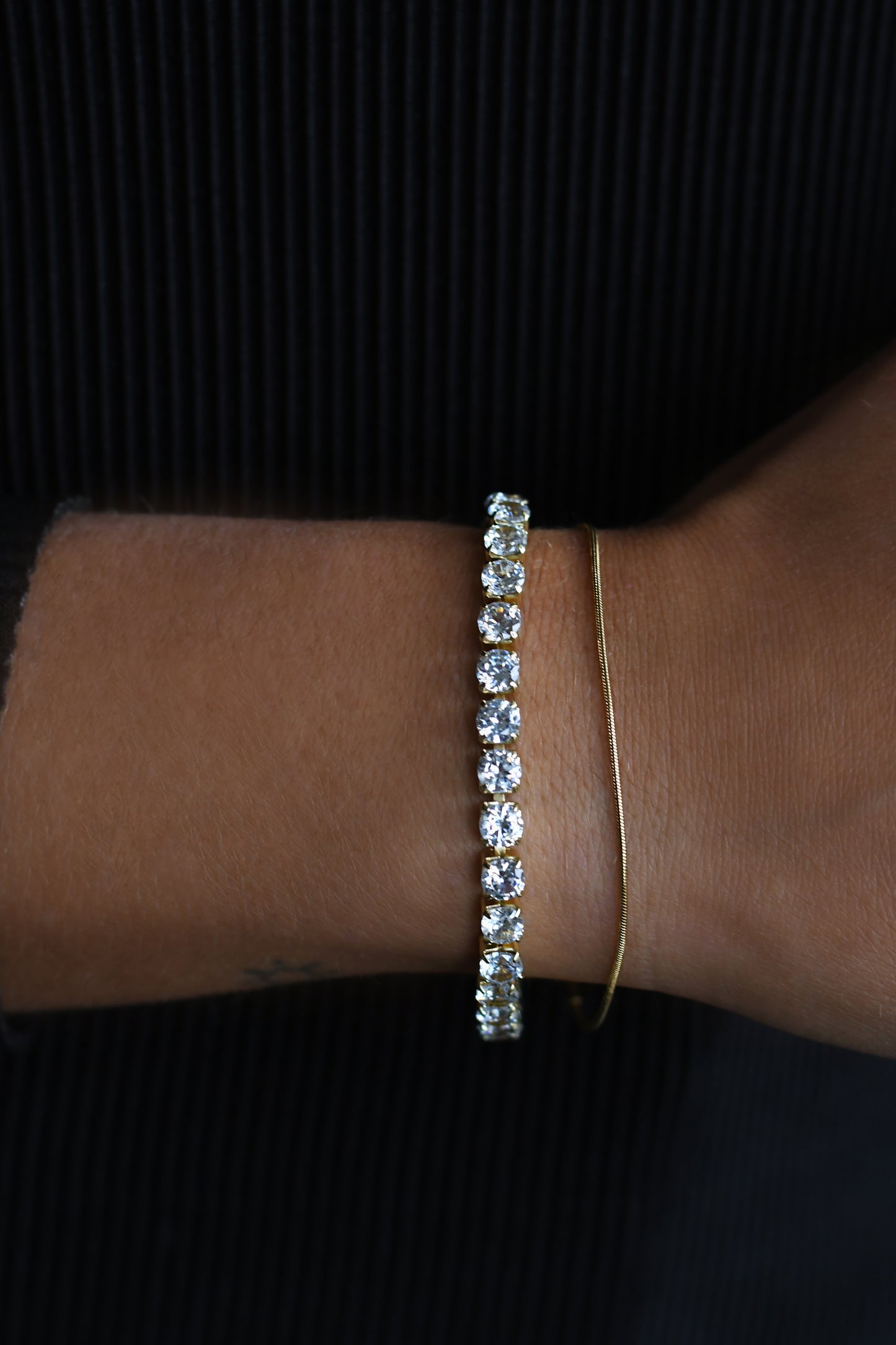 Thick tennis bracelet gold